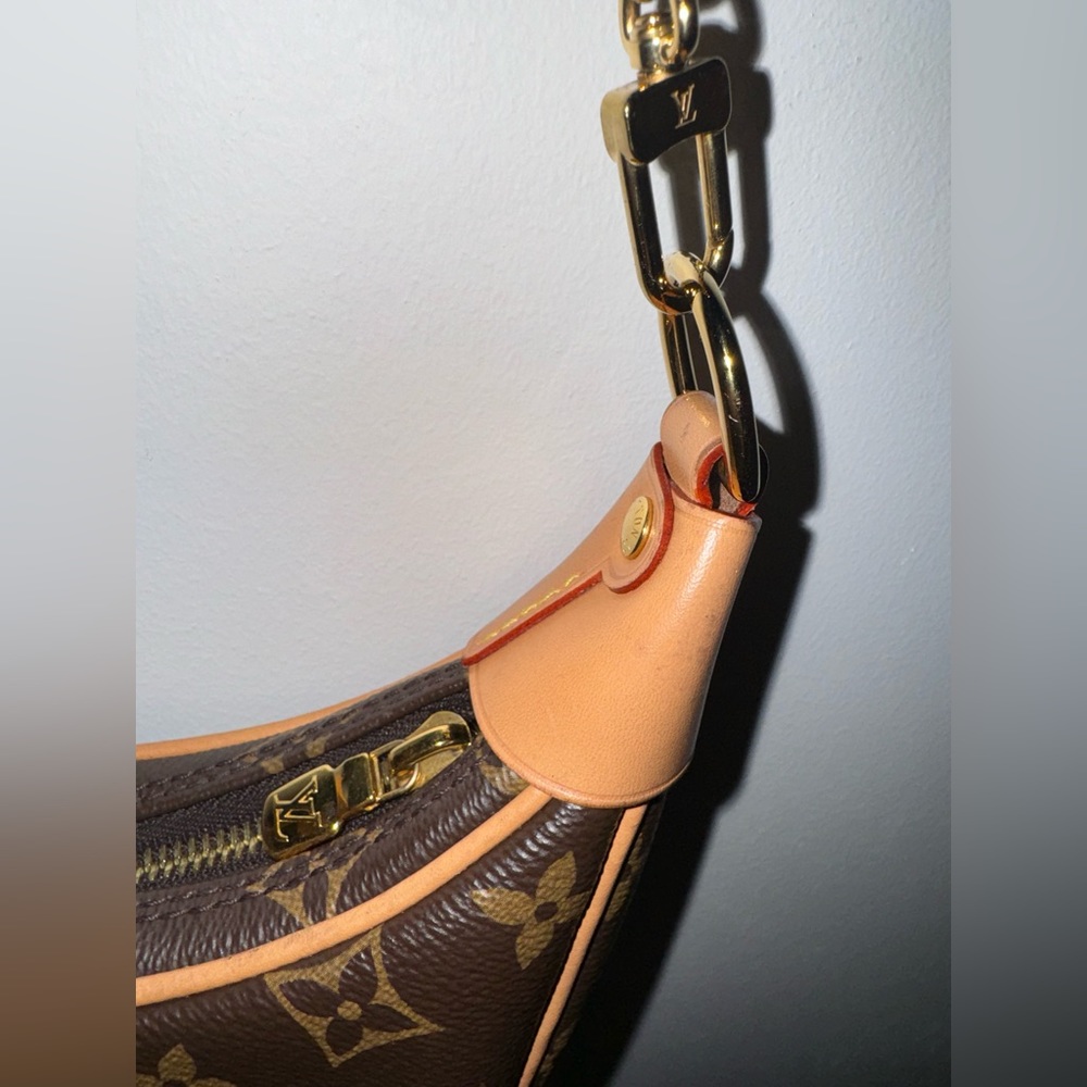 Louis Vuitton Loop Bag - Picture 6 of 16